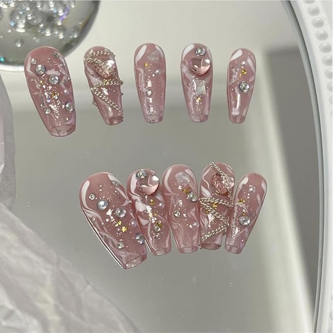 Heart Chain Gang Press-on Nails